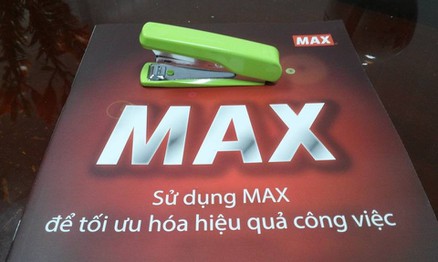 Dập ghim Max số 10 HD10N ( thân nhựa)